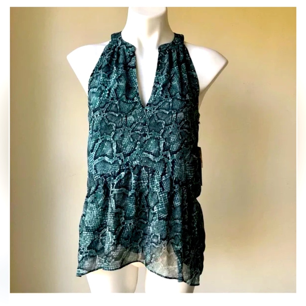 1. State women’s green snake print top, size medium. Excellent condition.